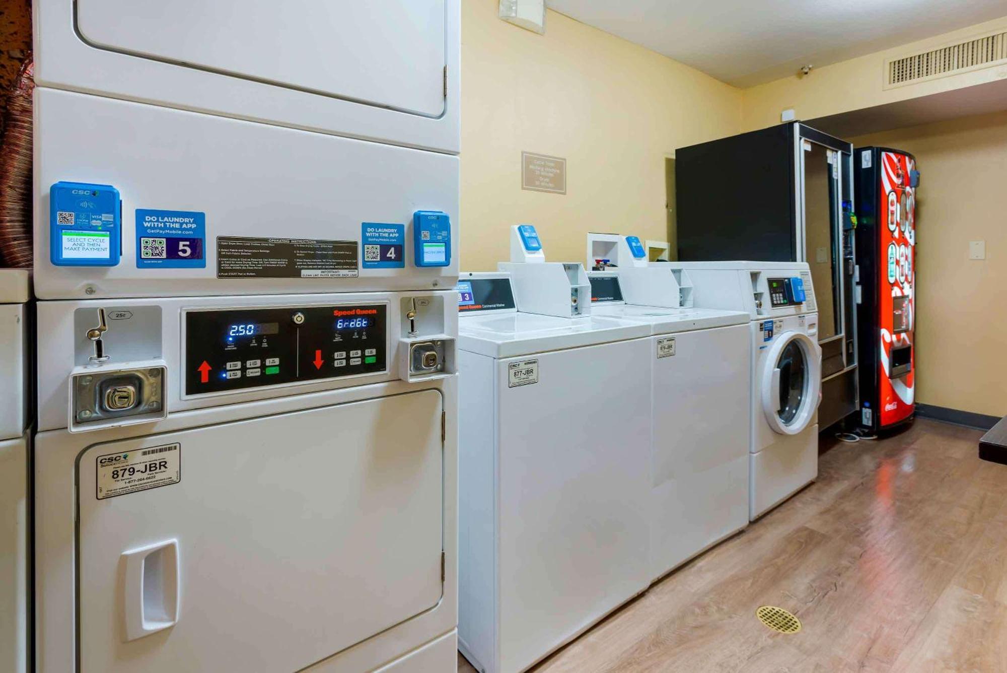 Extended Stay America Suites - Piscataway - Rutgers University Randolphville Bagian luar foto
